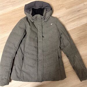 NWOT Obermeyer cost women’s size 4